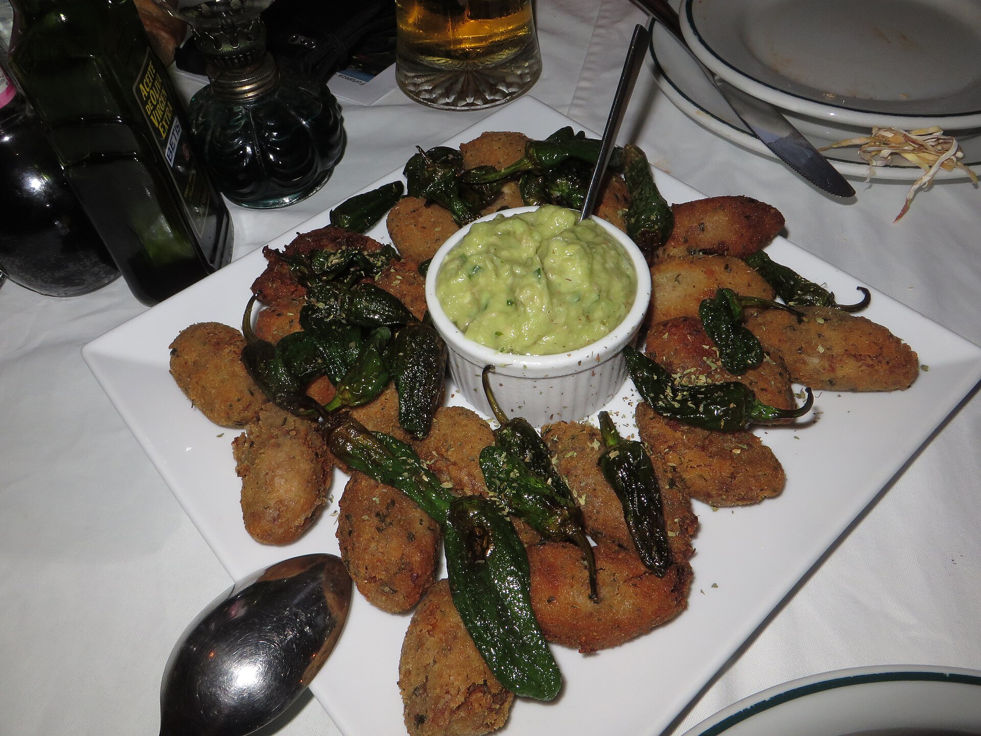 Tapas en Corralejo: ruta por los bares más auténticos
